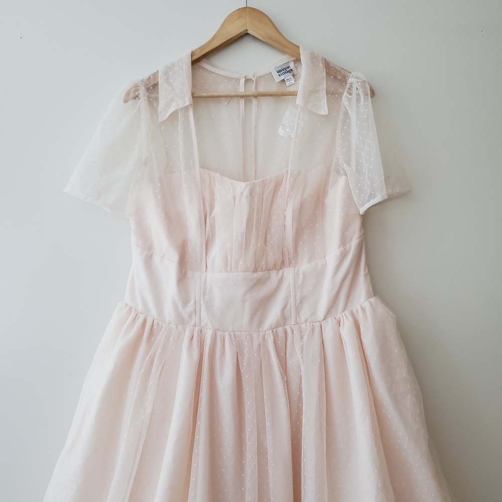 Unique Vintage Swiss Dot Tulle Sweetheart Retro Swing Dress - Picture 2 of 16